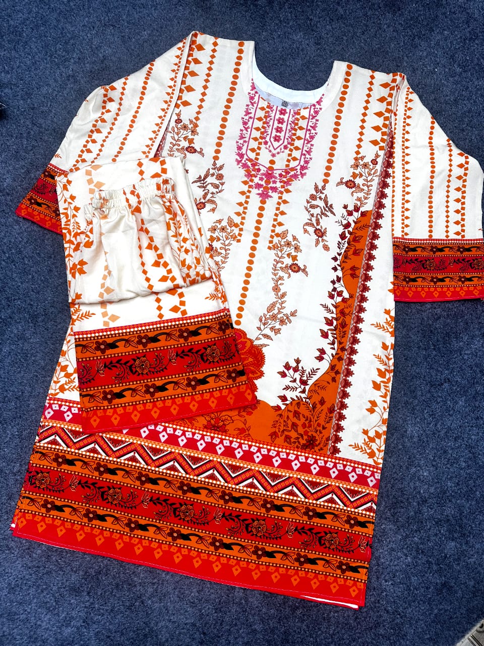 Trendy 2-piece Outfit