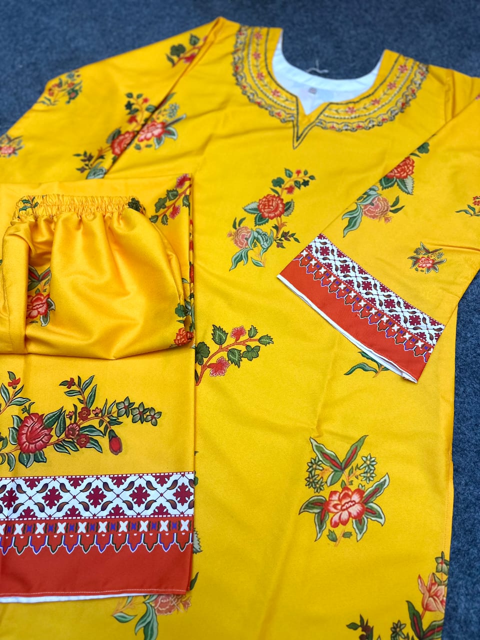 Trendy 2-piece Outfit